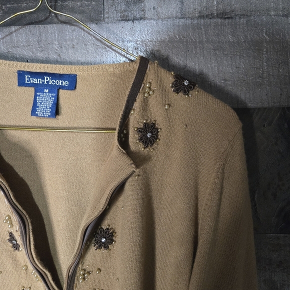 vintage beaded zip up cardigan - Picture 6 of 7